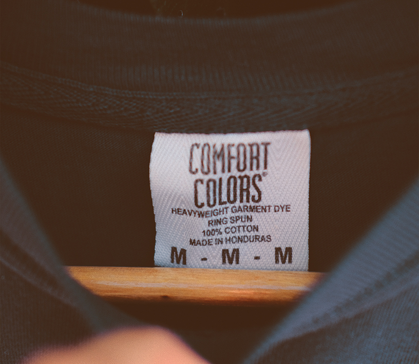 The Looking at Picture Book Shirt in Navy